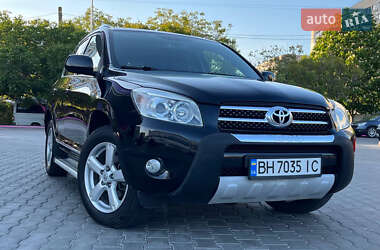 Позашляховик / Кросовер Toyota RAV4 2008 в 