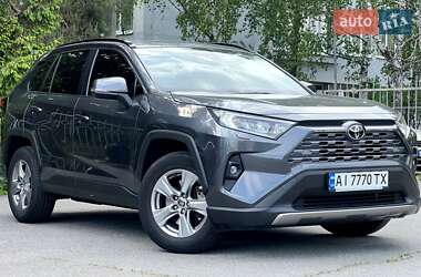 Позашляховик / Кросовер Toyota RAV4 2022 в Києві