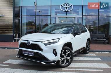 Внедорожник / Кроссовер Toyota RAV4 2023 в Киеве