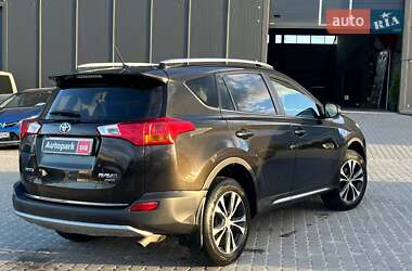 Внедорожник / Кроссовер Toyota RAV4 2014 в 