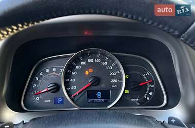 Внедорожник / Кроссовер Toyota RAV4 2014 в 