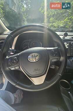 Внедорожник / Кроссовер Toyota RAV4 2013 в 