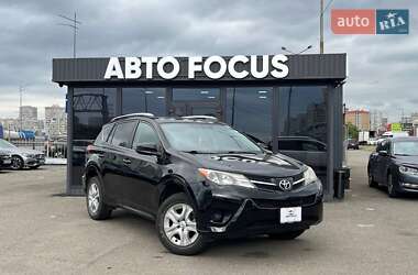 Внедорожник / Кроссовер Toyota RAV4 2015 в Киеве