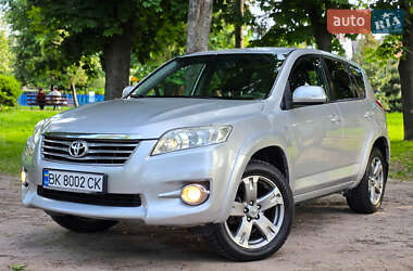 Позашляховик / Кросовер Toyota RAV4 2010 в Києві
