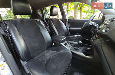 Позашляховик / Кросовер Toyota RAV4 2010 в 