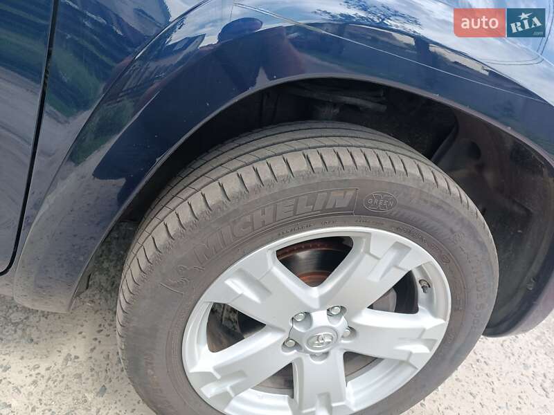 Позашляховик / Кросовер Toyota RAV4 2006 в Броварах