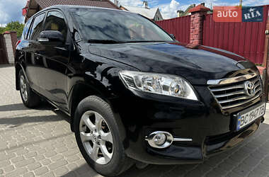 Внедорожник / Кроссовер Toyota RAV4 2010 в 