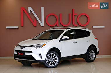 Внедорожник / Кроссовер Toyota RAV4 2017 в Одессе