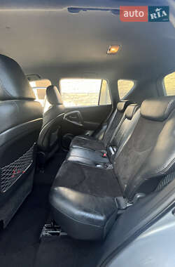 Внедорожник / Кроссовер Toyota RAV4 2013 в 