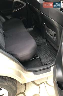 Внедорожник / Кроссовер Toyota RAV4 2008 в 