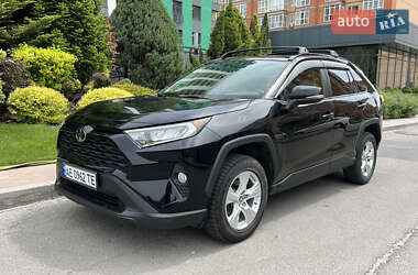 Внедорожник / Кроссовер Toyota RAV4 2019 в Днепре