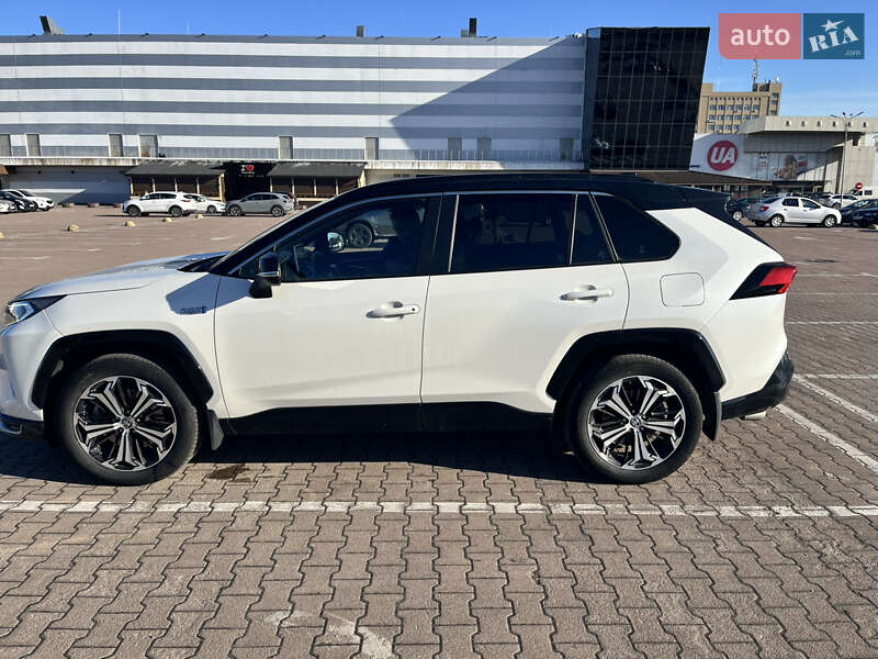 Toyota RAV4 2021
