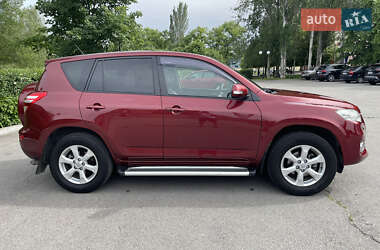 Внедорожник / Кроссовер Toyota RAV4 2010 в 