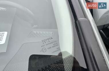 Внедорожник / Кроссовер Toyota RAV4 2019 в 