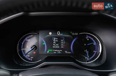 Внедорожник / Кроссовер Toyota RAV4 2020 в 