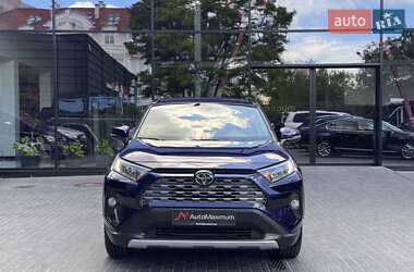 Внедорожник / Кроссовер Toyota RAV4 2019 в 