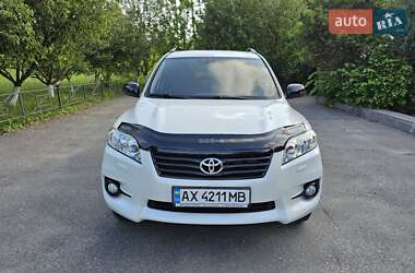 Внедорожник / Кроссовер Toyota RAV4 2010 в 