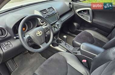 Внедорожник / Кроссовер Toyota RAV4 2010 в 