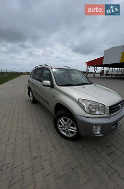 Внедорожник / Кроссовер Toyota RAV4 2002 в 