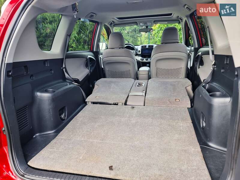 Позашляховик / Кросовер Toyota RAV4 2012 в Хмельницькому