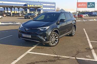 Позашляховик / Кросовер Toyota RAV4 2017 в 