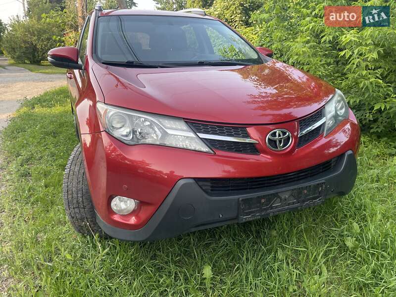 Внедорожник / Кроссовер Toyota RAV4 2015 в Харькове