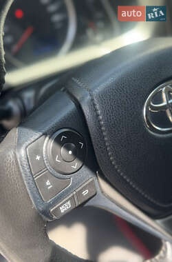Внедорожник / Кроссовер Toyota RAV4 2013 в 