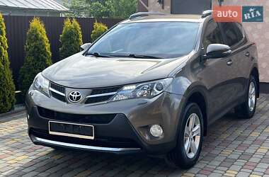 Позашляховик / Кросовер Toyota RAV4 2013 в 