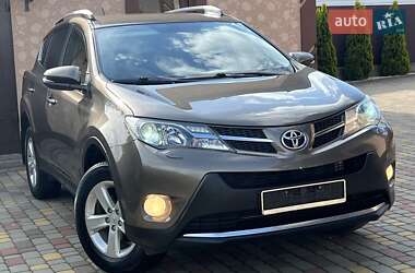 Позашляховик / Кросовер Toyota RAV4 2013 в 