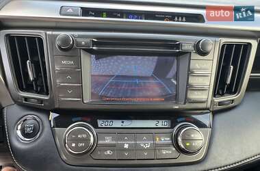 Позашляховик / Кросовер Toyota RAV4 2013 в 