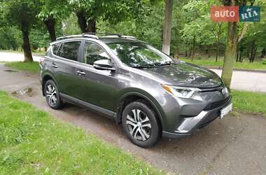 Внедорожник / Кроссовер Toyota RAV4 2016 в Киеве