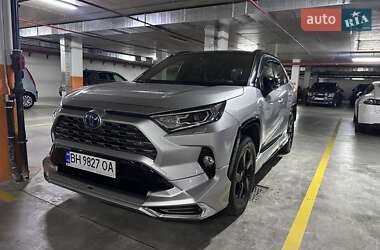 Позашляховик / Кросовер Toyota RAV4 2021 в Одесі