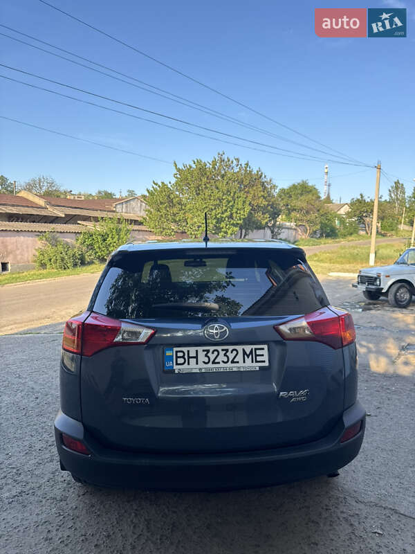 Позашляховик / Кросовер Toyota RAV4 2013 в Одесі