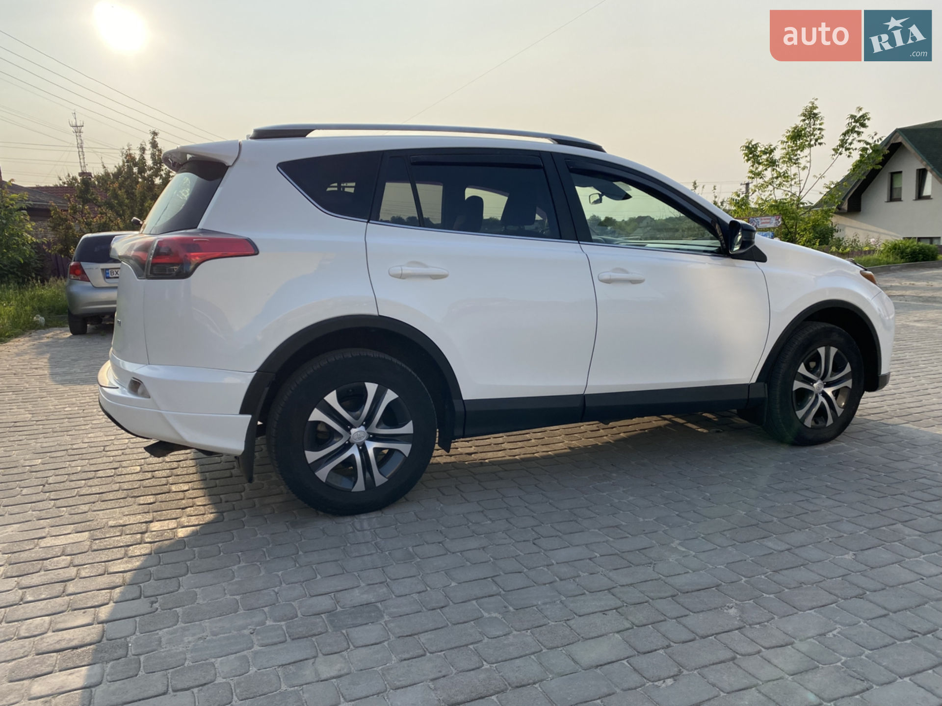 2016 Toyota RAV 4 - мініатюра 13