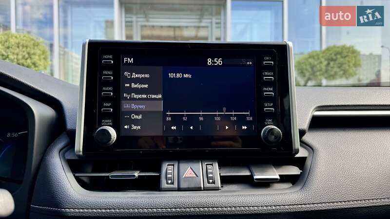 Внедорожник / Кроссовер Toyota RAV4 2020 в Чернигове