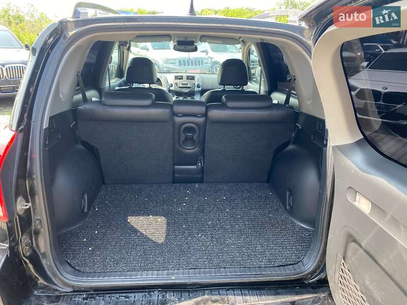 Позашляховик / Кросовер Toyota RAV4 2008 в Львові