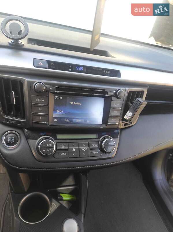 Внедорожник / Кроссовер Toyota RAV4 2014 в Днепре