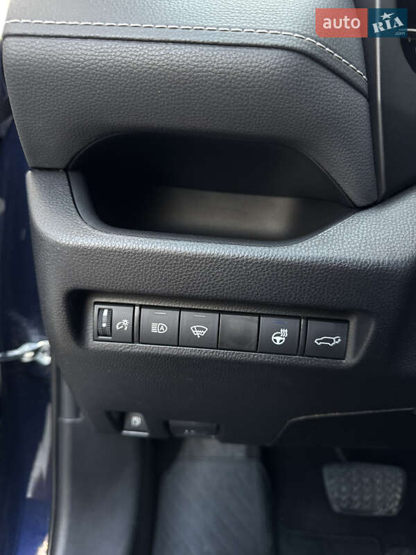 Внедорожник / Кроссовер Toyota RAV4 2021 в Ивано-Франковске