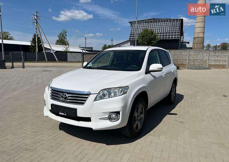 Внедорожник / Кроссовер Toyota RAV4 2012 в Киеве