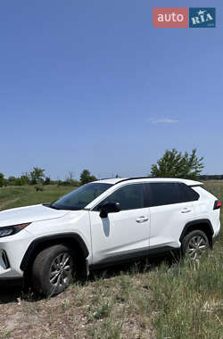 Внедорожник / Кроссовер Toyota RAV4 2019 в Харькове
