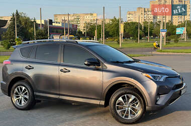 Позашляховик / Кросовер Toyota RAV4 2016 в Києві
