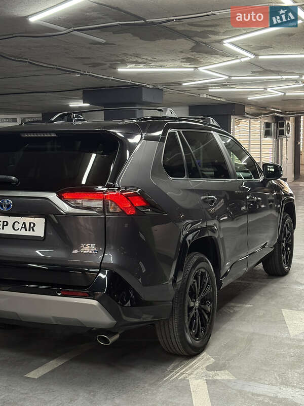 Позашляховик / Кросовер Toyota RAV4 2022 в Одесі