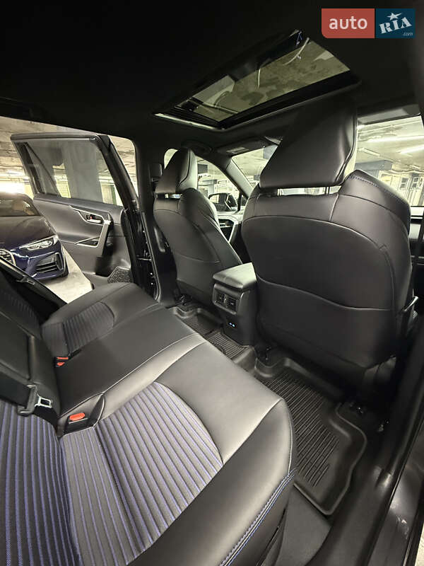 Позашляховик / Кросовер Toyota RAV4 2022 в Одесі
