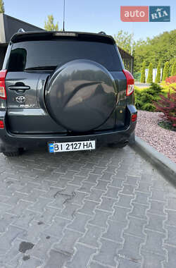Внедорожник / Кроссовер Toyota RAV4 2007 в 