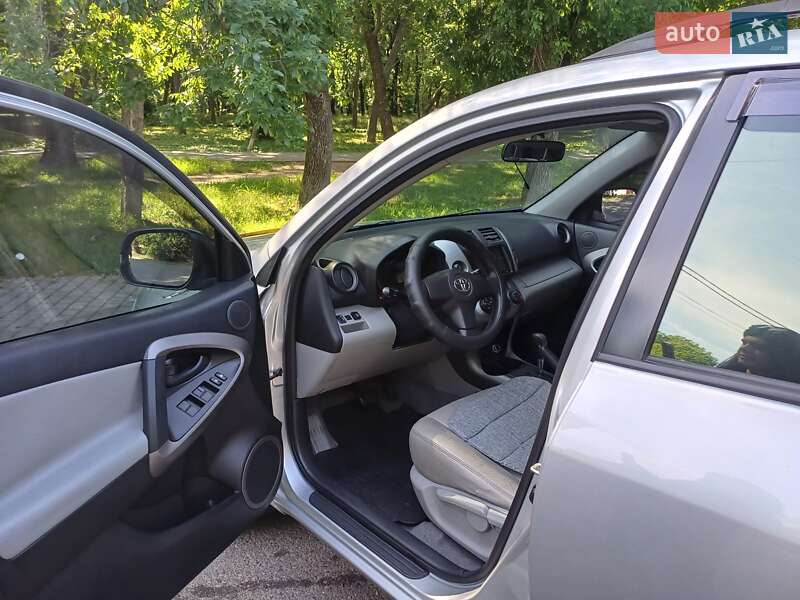 Позашляховик / Кросовер Toyota RAV4 2007 в Одесі