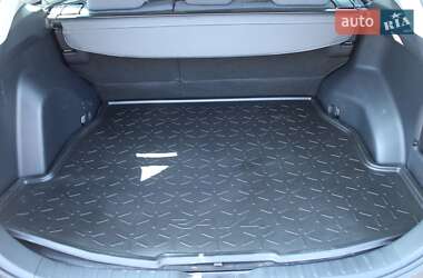 Позашляховик / Кросовер Toyota RAV4 2019 в 