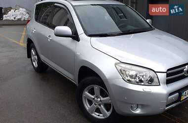 Внедорожник / Кроссовер Toyota RAV4 2006 в 