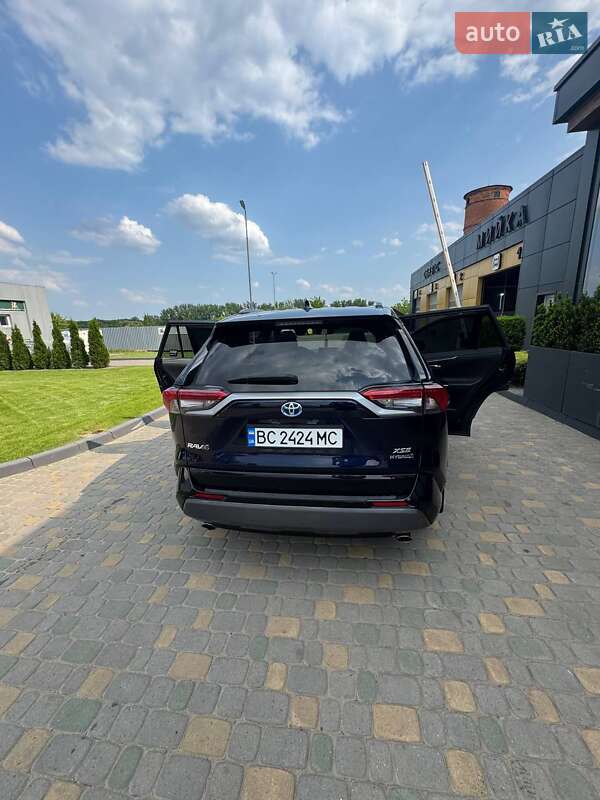 Позашляховик / Кросовер Toyota RAV4 2020 в Самборі