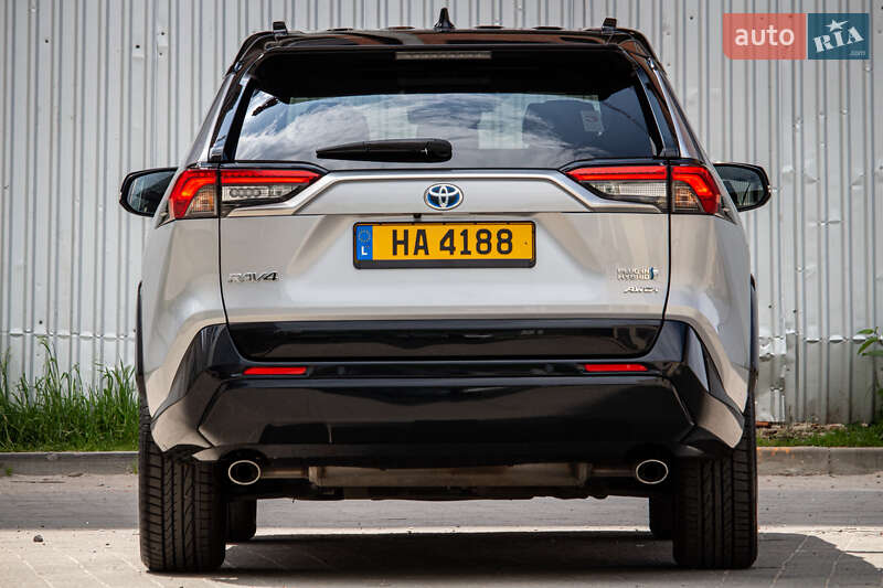 Внедорожник / Кроссовер Toyota RAV4 2020 в Львове