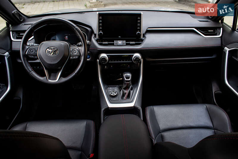 Внедорожник / Кроссовер Toyota RAV4 2020 в Львове